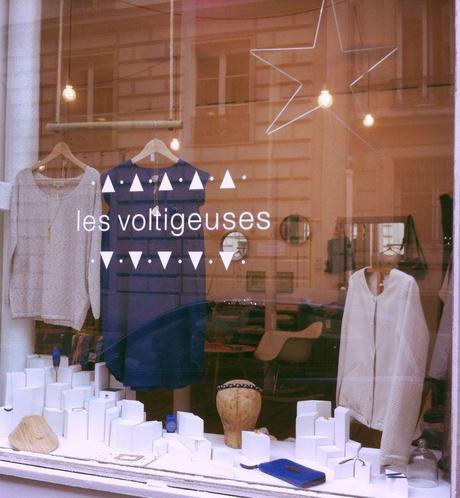 Visite Déco : La boutique les Voltigeuses à Paris 1f05fdb5ced91a0aac71131a26f970c4