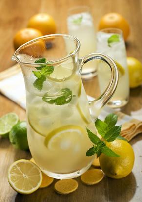 Quatre recettes de limonades désaltérantes à boire tout l’été