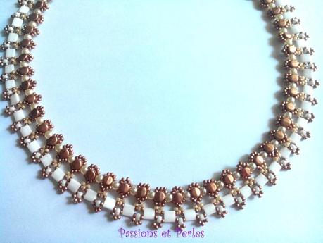 AMBRE
http://www.alittlemarket.com/tutoriels-de-fabrication/fr_schema_collier_ambree_n_pdf_explique_etape_par_etape_et_en_images_-9558931.html