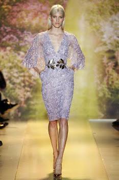 robe courte dentelle parme violet grosse ceinture doré metal feuille défilé printemps été 2014 Haute couture Zuhair Murad 