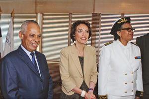 La ministre des Affaires sociales et de la Santé, Marisol Touraine, l'ex-ministre de l'Outre-Mer, Victorin Lurel, et le préfet de la Guadeloupe, Marcelle Pierrot, jeudi, à Pointe-à-Pitre.