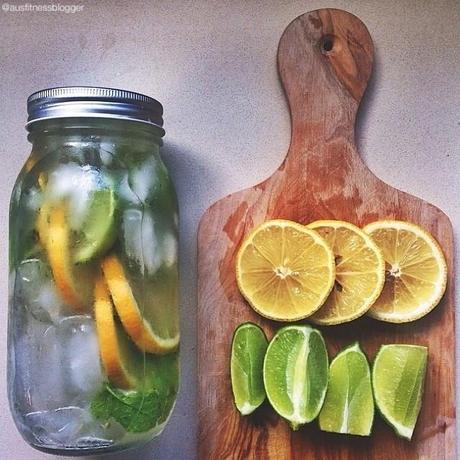 detox water lemon