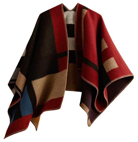L'accessoire à avoir : La cape personnalisable Burberry Prorsum...