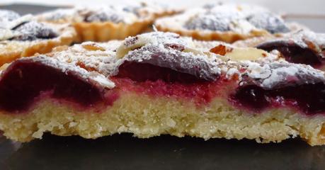 Tartelettes amandines aux cerises noires