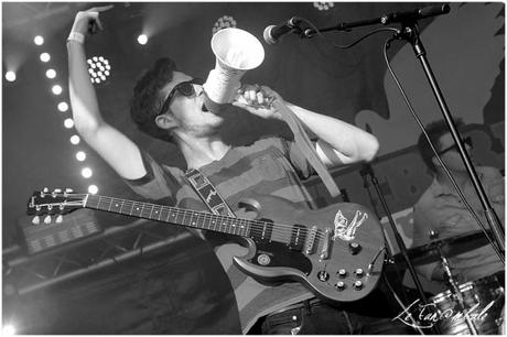 Cosy nest,rock,le funambule,live