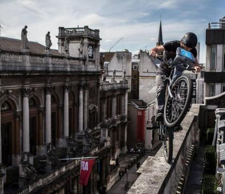 Du trial en vélib dans les rues de Londres