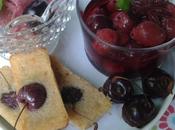 Assiette gourmande cerises mini-financiers