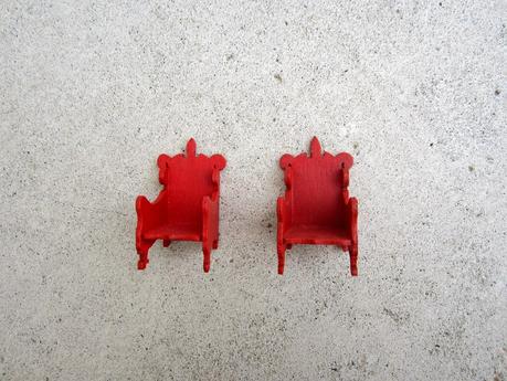 Chaises miniatures