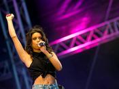 chanteuse très inquiète pour concert prévu soir Argelès-Sur-Mer