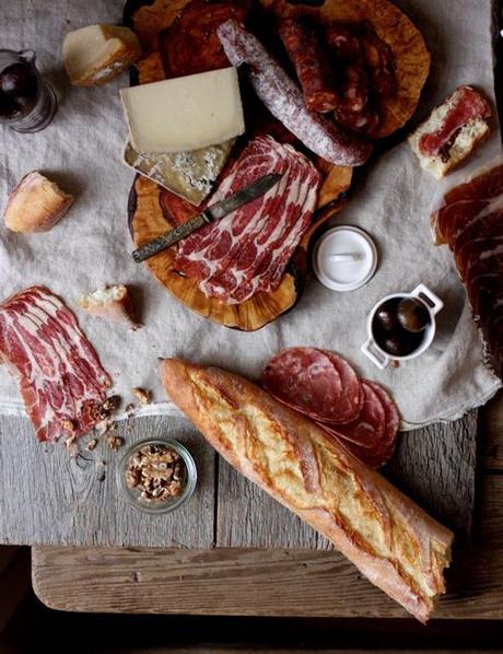 Plateau de fromage et charcuterie