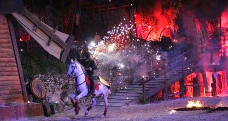 Ce soir, événement nocturne ! Partez à la  découverte de la cité médiévale de Provins à la lueur des bougies!