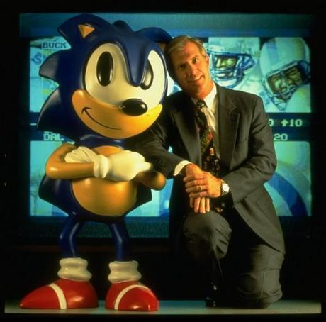 Tom Kalinske et son pote Sonic (source : engadget.com)