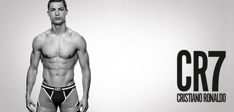 Ronaldo présente sa nouvelle gamme de sous-vêtements