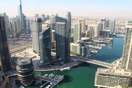 Dubai marina bay