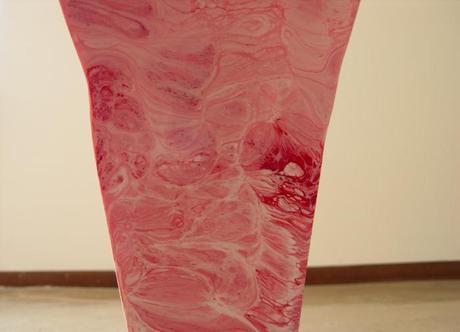 details marbrure coulure couleur rose tabouret decoration Centrifuge la machine à créer des tabourets