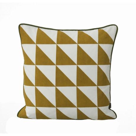 coussin-geometry-large-ferm-living (1)