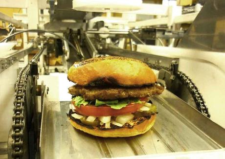La fin du travail : Bot-Burger, sa mission, éradiquer l'emploi !