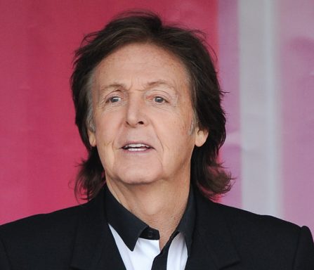 Paul McCartney : une guitare autographiée pour la bonne cause