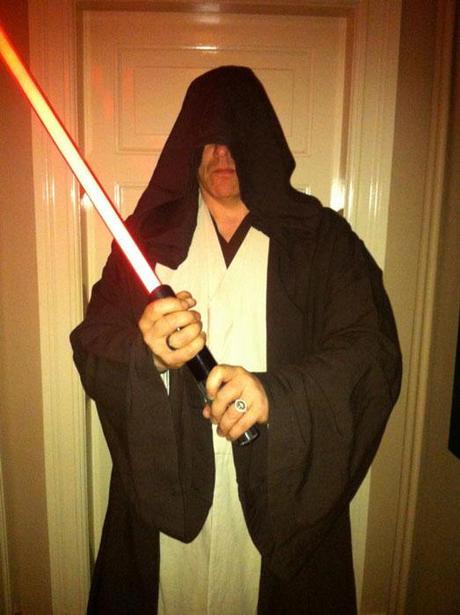 mayor-of-reykjavic-jon-gnarr-dressed-as-a-jedi.jpg
