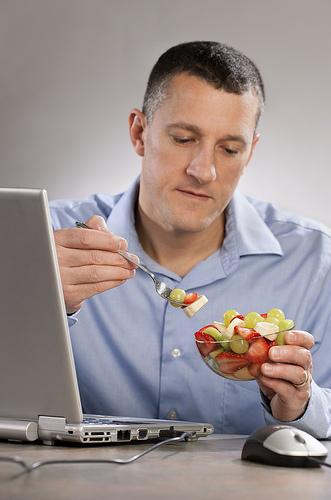 Manger des fruits et légumes ne suffit pas pour perdre du poids!