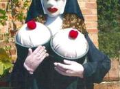 enlevé Sister Mary, nonne cupcakes