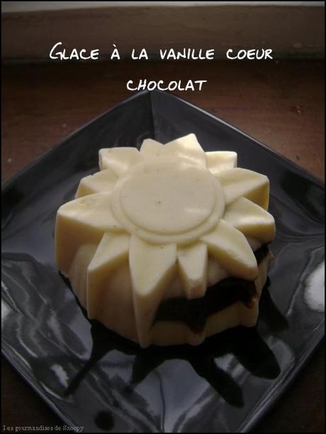 Glace-a-la-vanille-coeur-chocolat.jpg