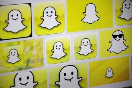 snapchat discovery publicité 700x466 Snapchat monétisera son service dici la fin de lautomne 