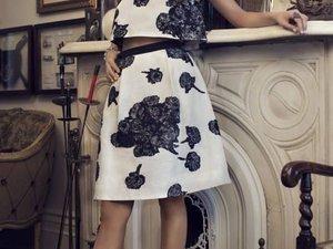 Nina Dobrev pour NYPOST