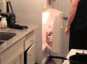 Elle filme petit copain somnambule