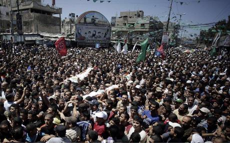 Funérailles jeudi 21 août à Rafah (bande de Gaza) de trois dirigeants militaires du Hamas tués dans un raid israélien (halil Hamra/AP/SIPA).