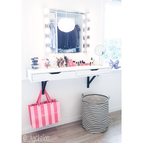 De bien jolis rangements maquillage sur Instagram @_lyckebo_