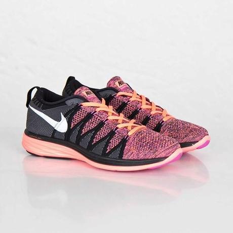 Nike Wmns Flyknit Lunar 2 Bright Mango Black Grey