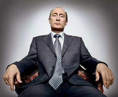 Poutine menace à demi-mot le monde de frappes nucléaires.