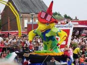 cortège nautique Haut-Pont Saint-Omer événement populaire dans écrin architectural