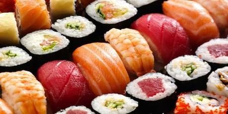 VIDEO : Comment faut il réellement manger des sushis?