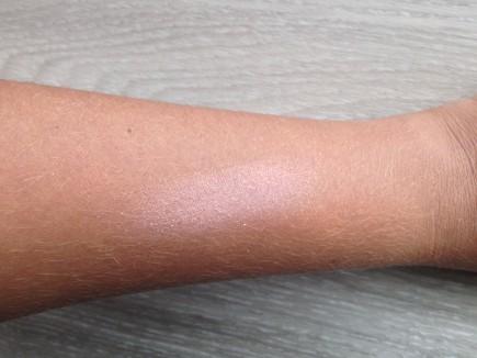 Le fard à joues de E.L.F