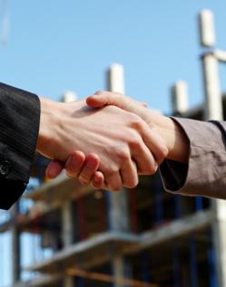 Crédit : poignée de main par shutterstock