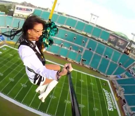 Du saut pendulaire en plein stade