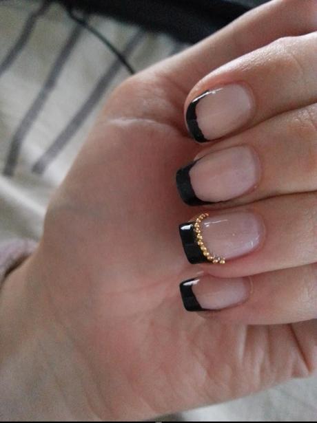 Nail art #1 : French noir