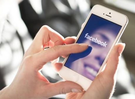 facebook mobilité 682x500 Facebook: 65% des visionnements de vidéos se font depuis des appareils mobiles