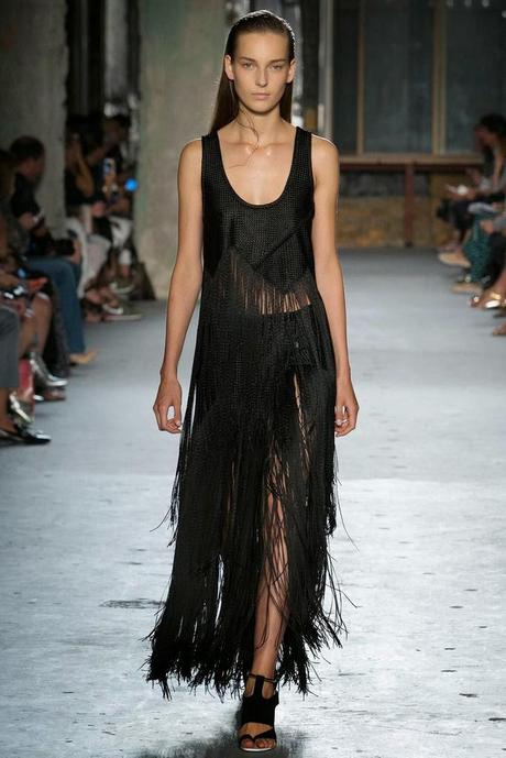 Le chic sans fausses notes du défilé Proenza Schouler pour l'été prochain...