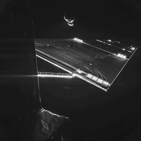 Rosetta selfie avec 67P_C-G