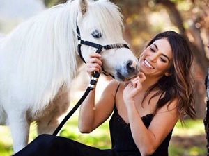 Nikki Reed par Alex Abercrombie
