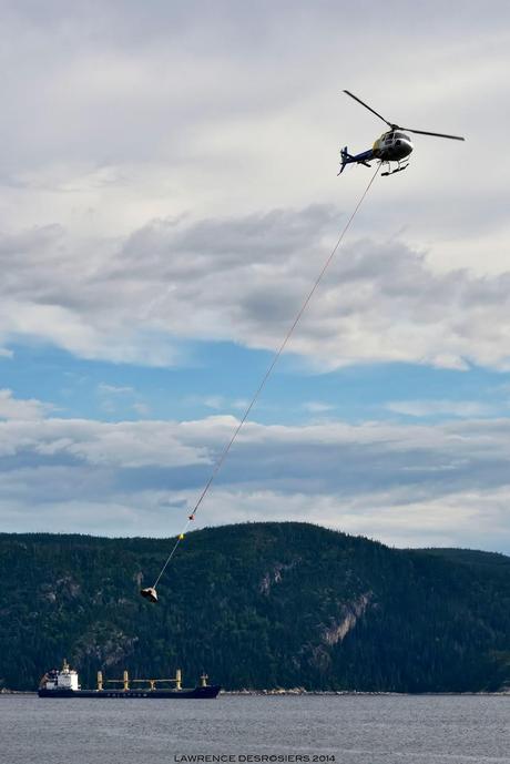 Et tourne l'hélico...