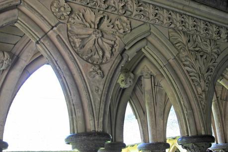 Palmiers, épis de blé et  baie du Mont-Saint-Michel