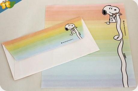 mon ancien papier à lettre Snoopy - Peanuts caracters de la marque Hallmark