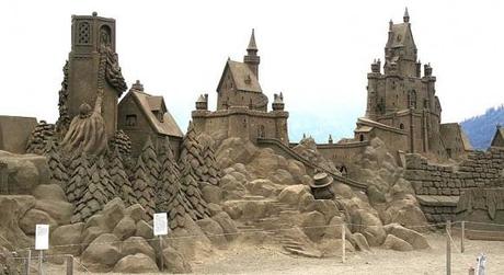 sand art sculpture dessin sable plage mogwaii (93)