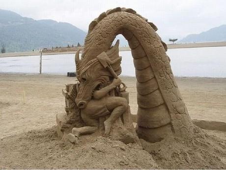 sand art sculpture dessin sable plage mogwaii (81)