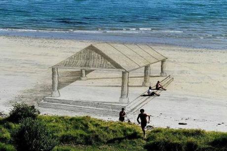 sand art sculpture dessin sable plage mogwaii (42)