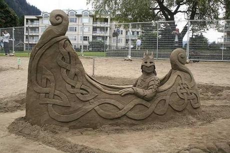 sand art sculpture dessin sable plage mogwaii (82)